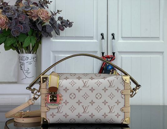 Side Trunk East-West MM Bag