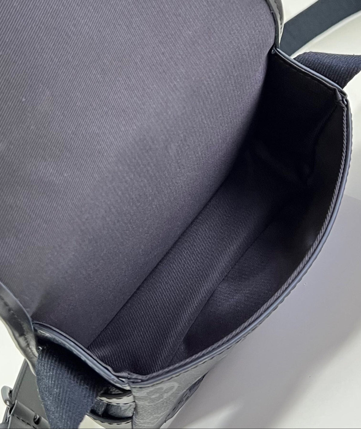 LV Bosphore Wearable Wallet