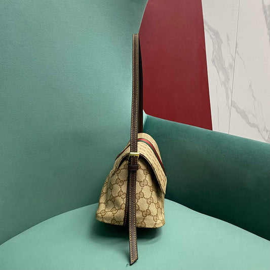Madison medium shoulder bag