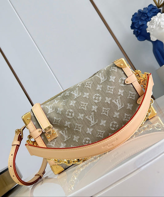 Side East West MM Trunk Bag