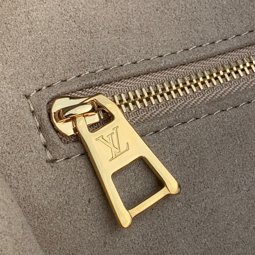 OnTheGo MM Bag