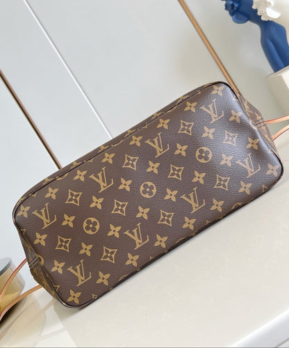 Neverfull MM Tote Bag