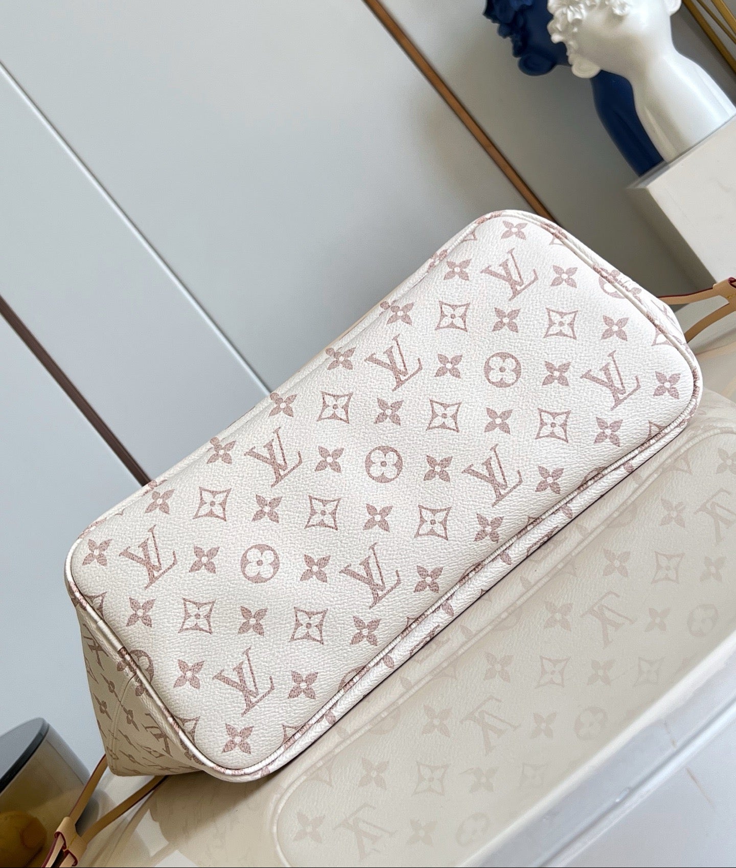 Neverfull Inside Out MM Bag