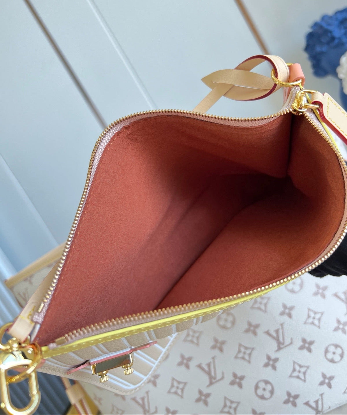 Neverfull Inside Out MM Bag