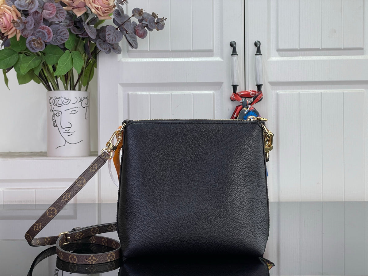 Multipass Mini Bag