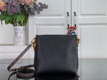 Multipass Mini Bag