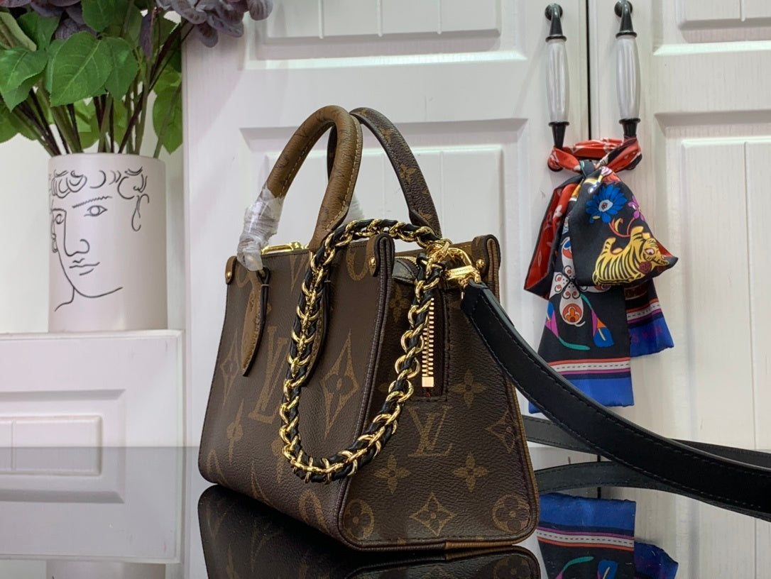 OnTheGo East West Bag