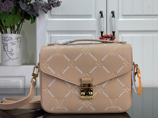 LV Pochette Metis MM Bag