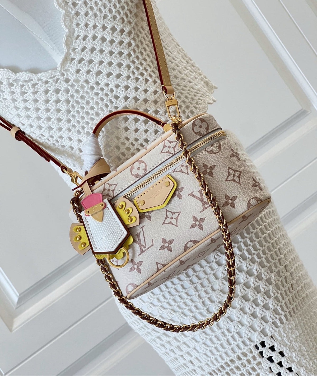 Vanity Chain Pouch