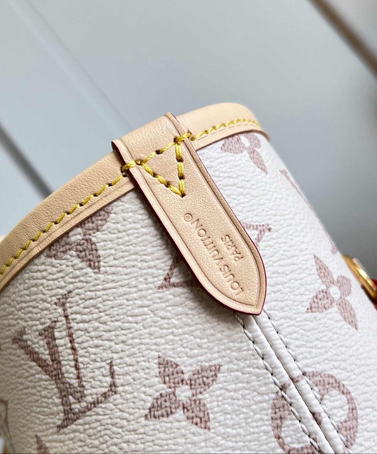 Neverfull Inside Out MM Bag