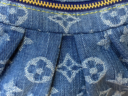 Valley Pochette Bag