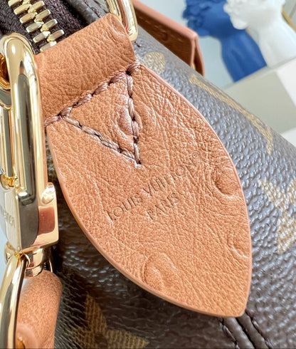 Alma Soft MM Celebration Bag