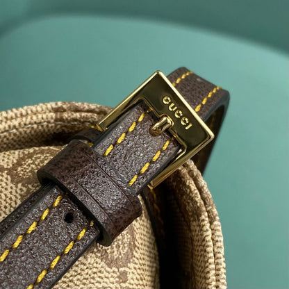 Madison medium shoulder bag
