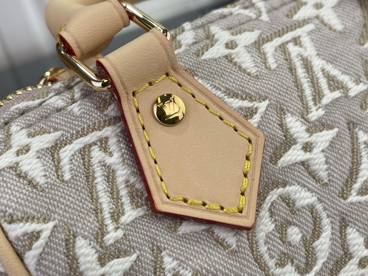 Nano Speedy Bag