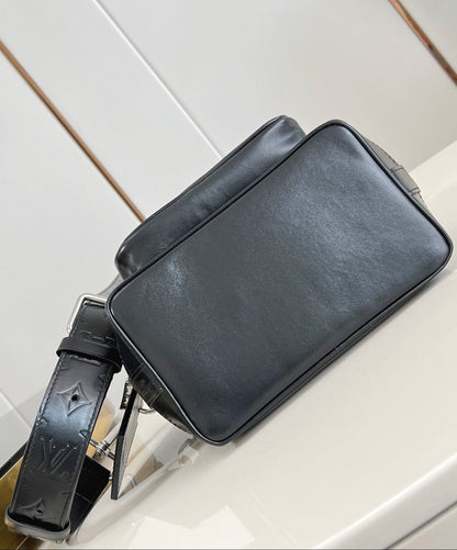 LV Noe Cargo Bag