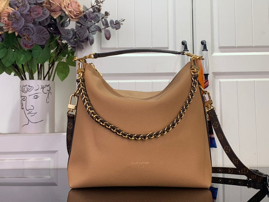 Multipass Bag