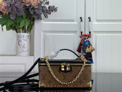 Vanity Pouch Trunk