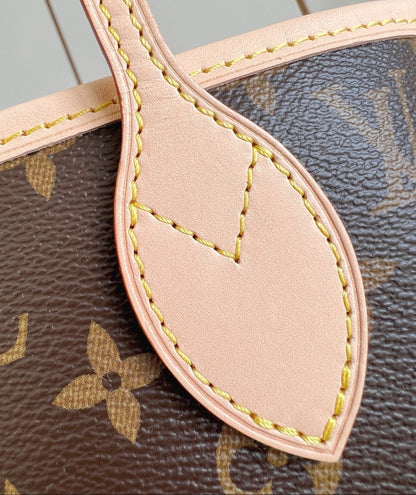 Neverfull MM Tote Bag