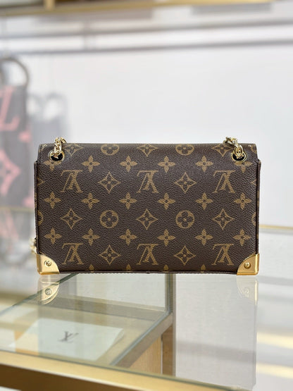 Trunkie East West Bag