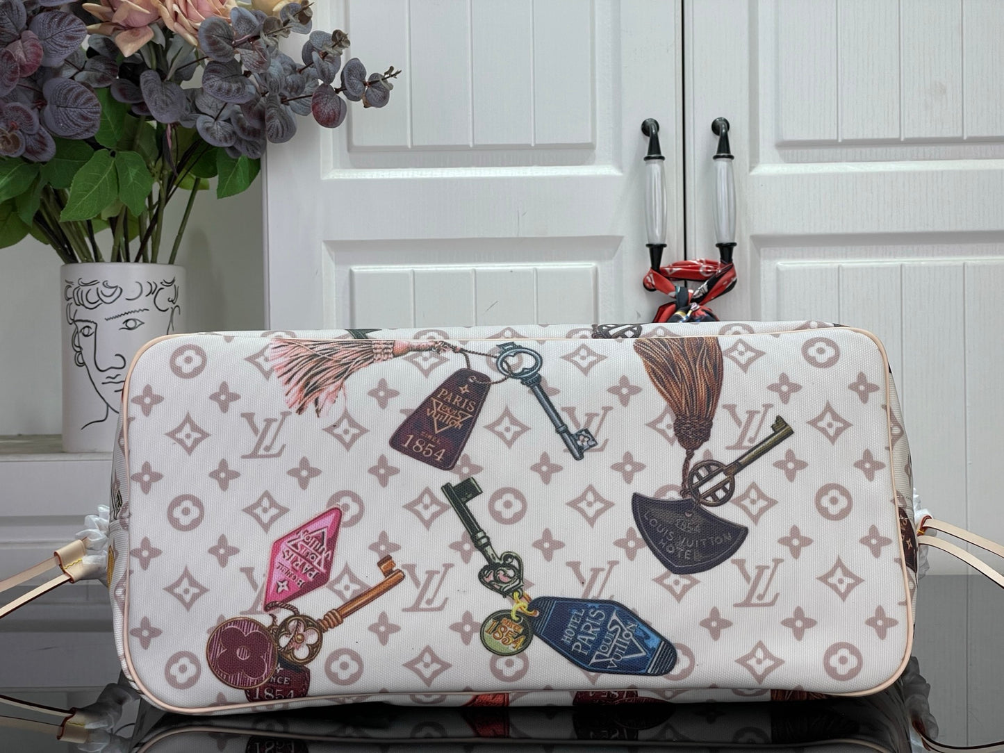 Neverfull Inside Out GM Bag